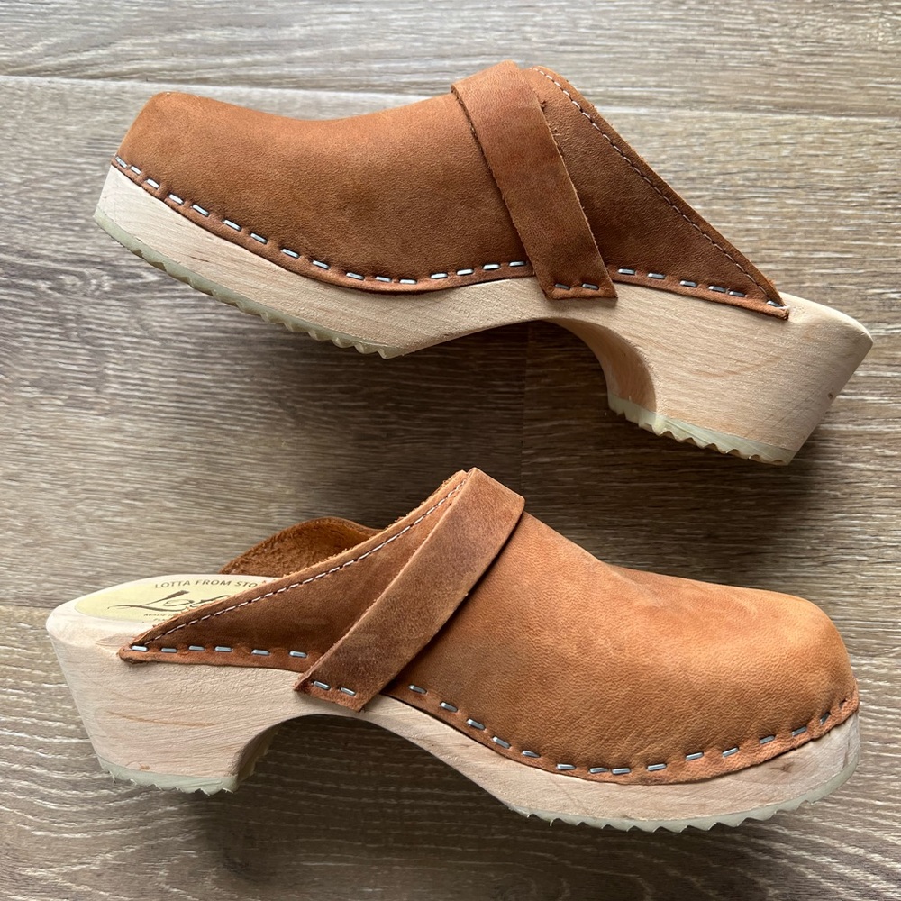 Lotta from Stockholm Cognac Low Heel Clog